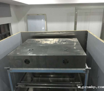 盐雾腐蚀试验箱安装过程图